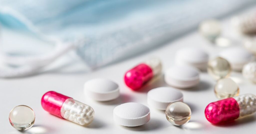multivitamin tablets