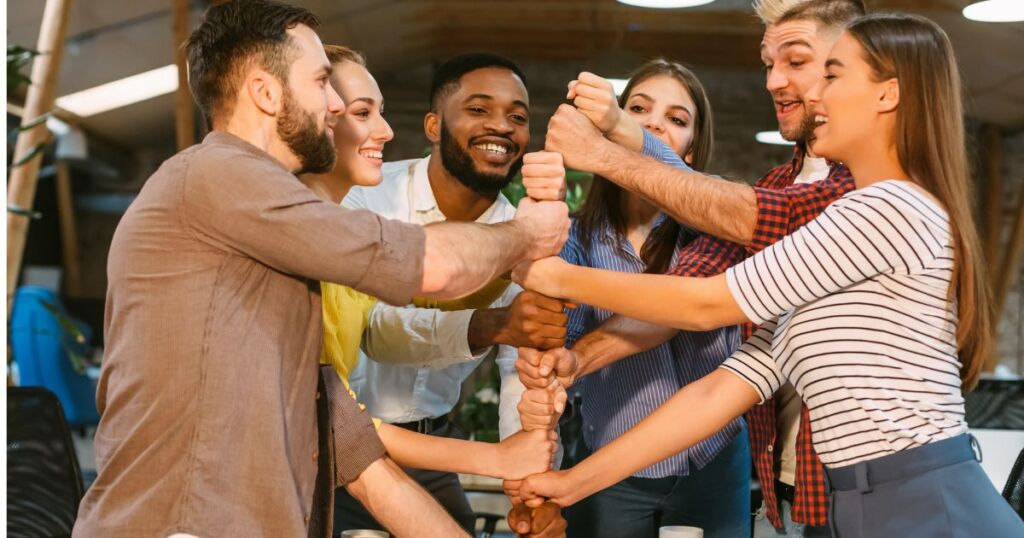 How to Run a Small Business Efficiently Like a Swiss Watch 1 team